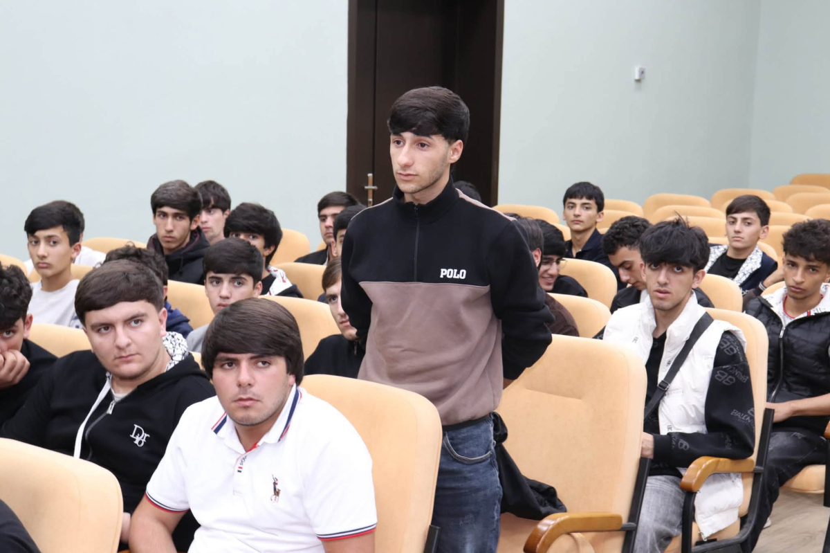 Qəbələdə yataqxana xidmətindən yararlanan tələbələrə görüş keçirilib