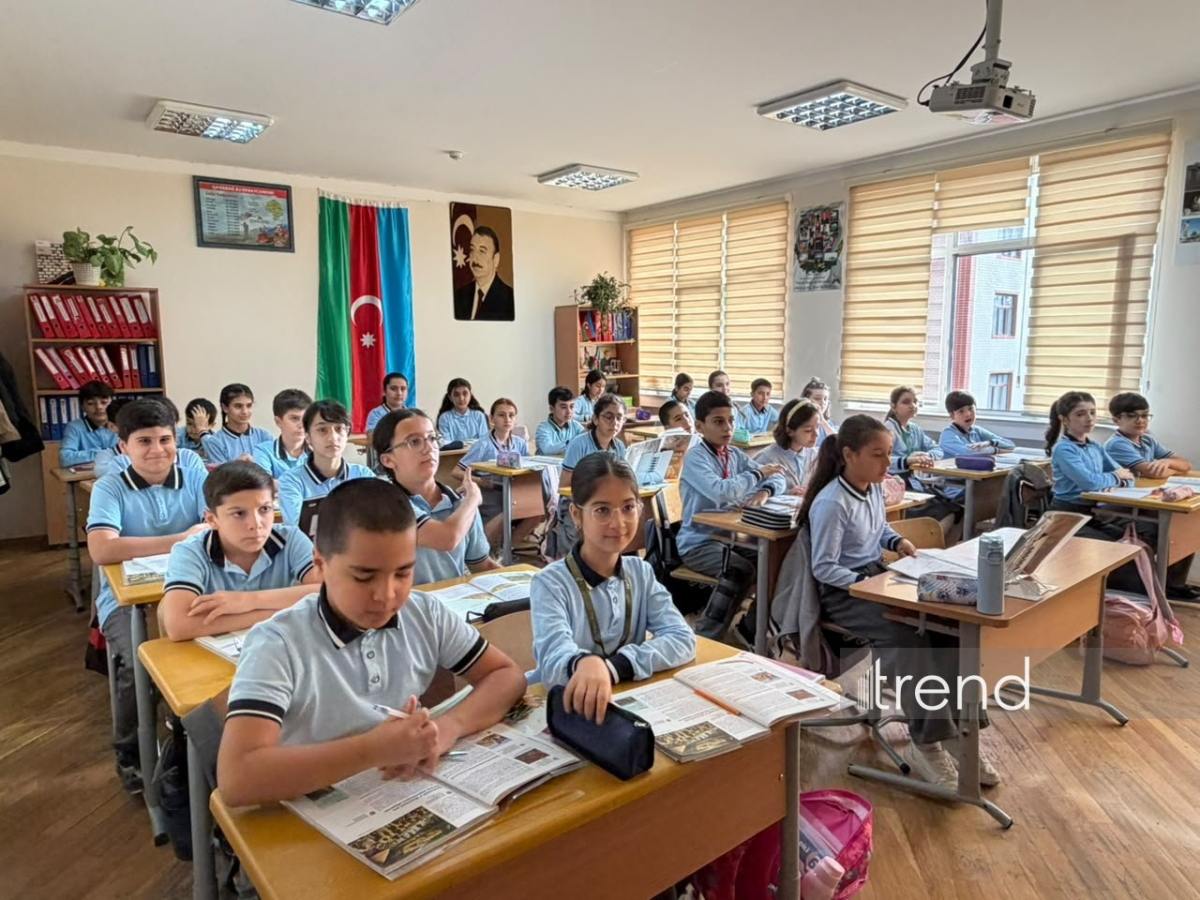 Vahid geyim forması məktəblərdə uğurla tətbiq olunur - 247 nömrəli məktəbdən REPORTAJ