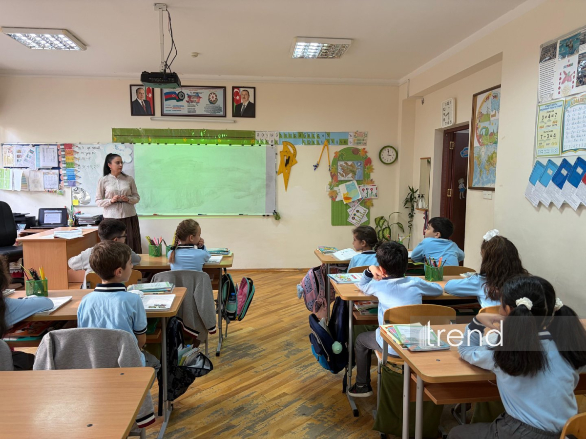 Məktəblərdə geyim qaydalarının icrasına dair monitorinqlərə başlanılıb