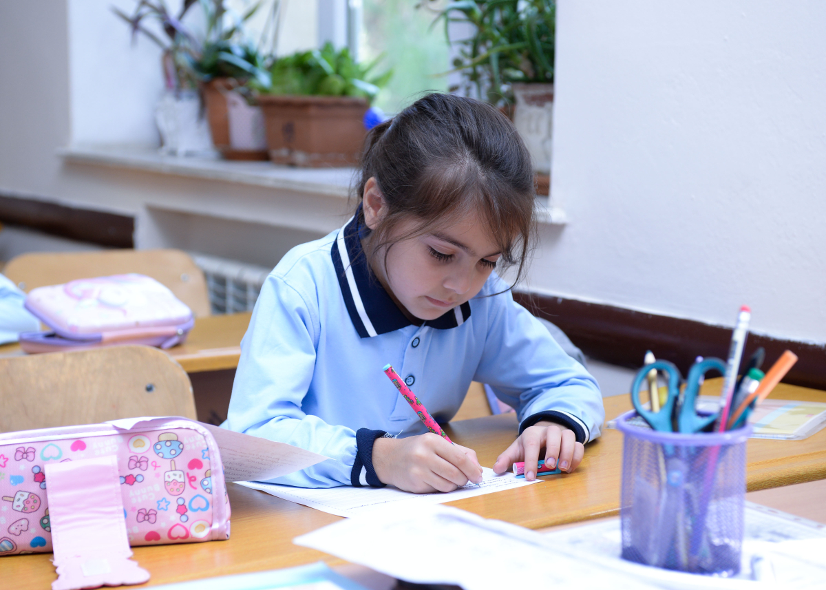 Hamının eyni geyinməsi çox qəşəng görünür