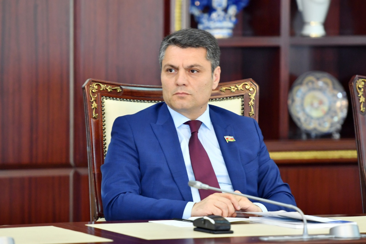 “Təhsil müəssisələrinə qarşı yönələn neqativliyin heç bir əsası yoxdur” - Məzahir Əfəndiyev 