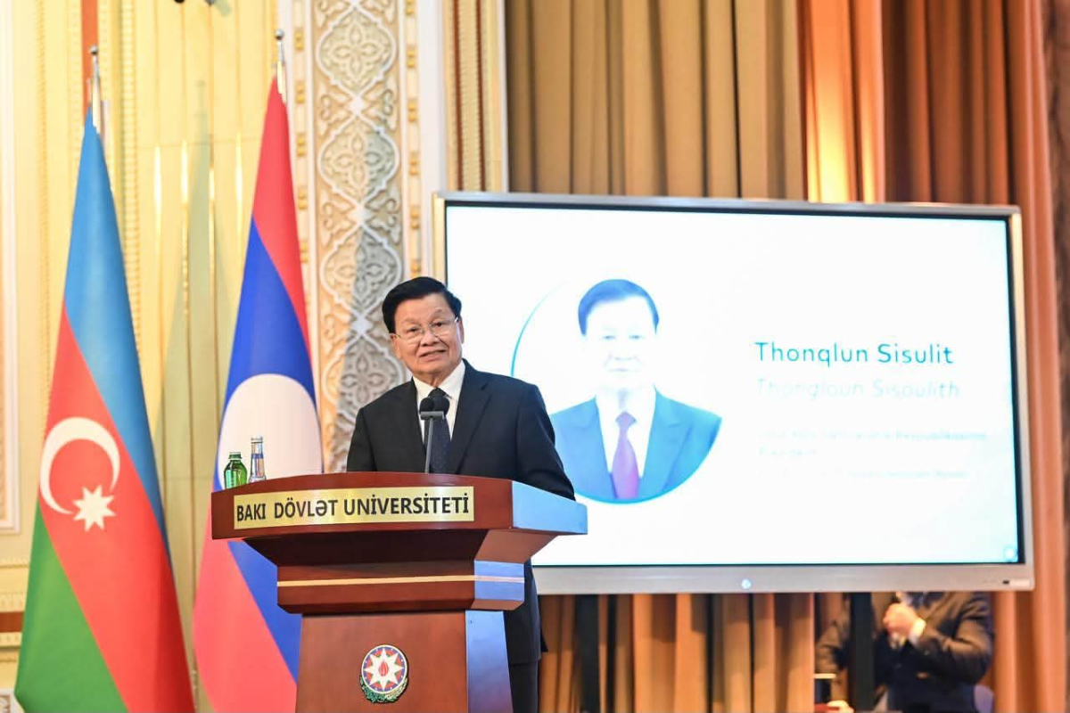 Laos Prezidenti BDU-da tələbələrlə görüşüb