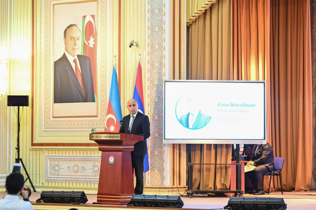 Laos Prezidenti BDU-da tələbələrlə görüşüb