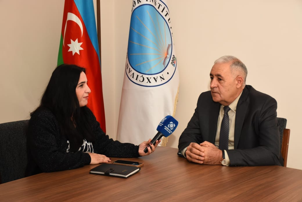 Azad Novruzov: Vahid məktəbli forması təhsildə bərabərlik və kollektiv mənsubiyyət yaradır