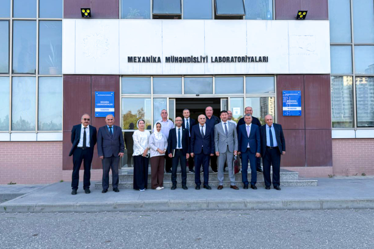 BMU-da Özbəkistan nümayəndə heyəti ilə təcrübə mübadiləsi aparılıb