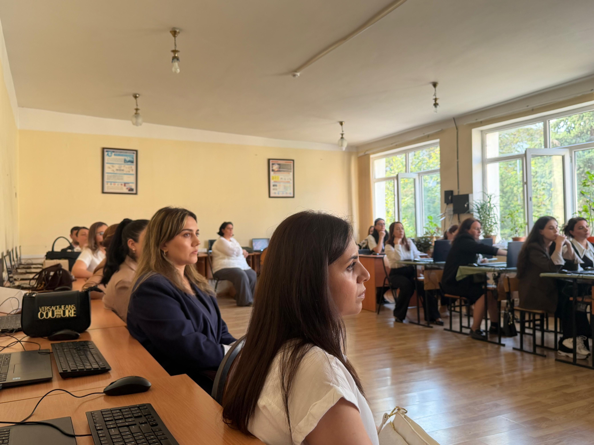 Süni intellekt müəllimin rəqibi, yoxsa köməkçisidir?