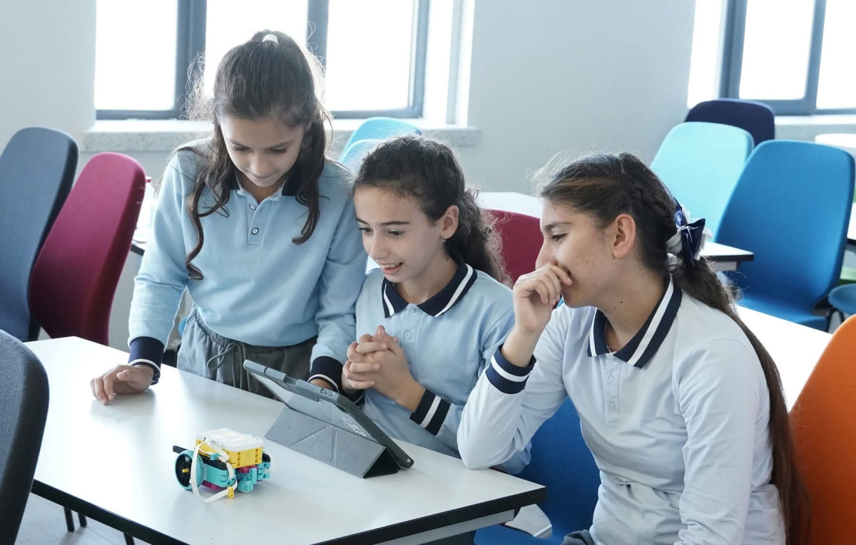 STEAM İnnovasiya Mərkəzinə ekskursiya başlayıb