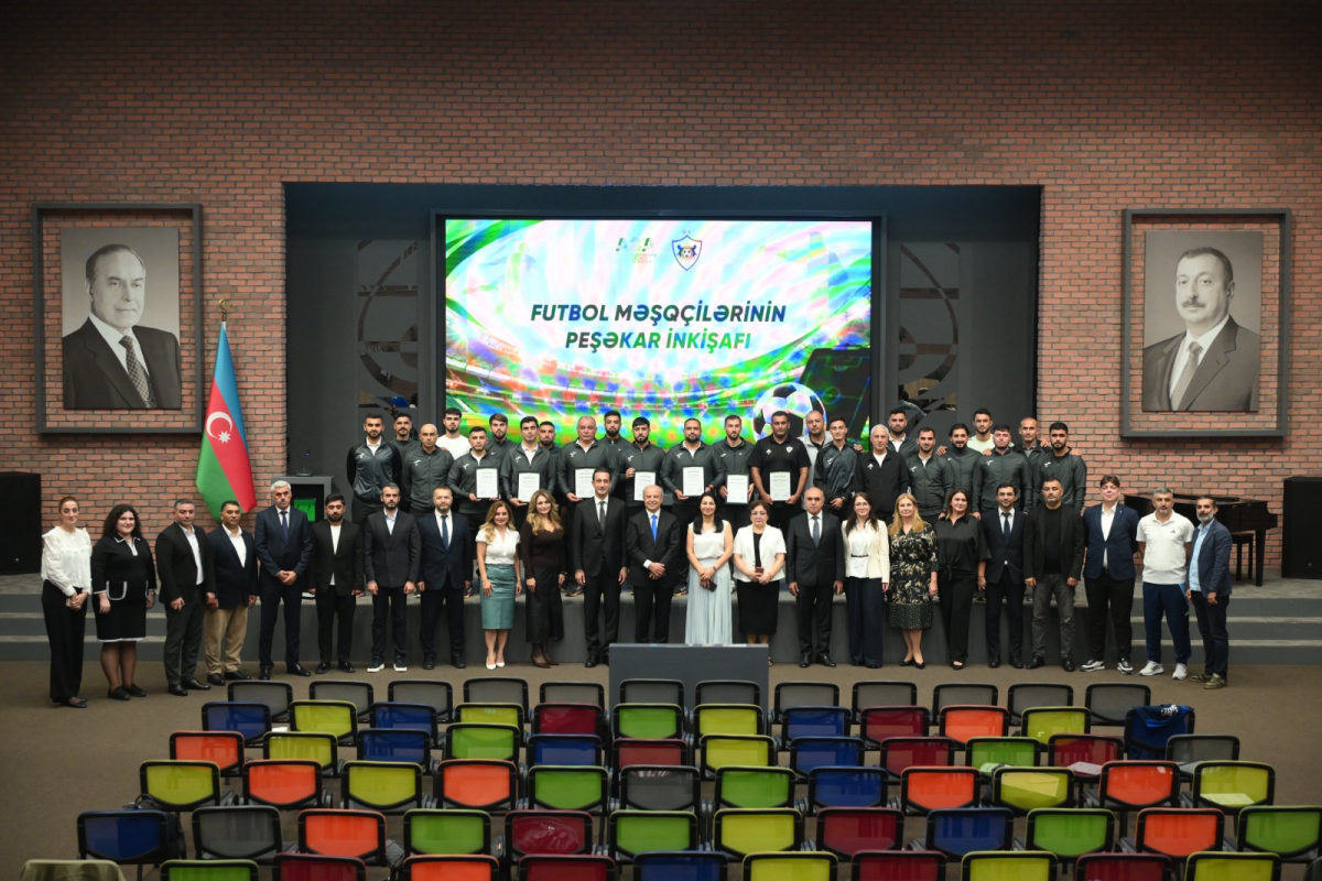 Universitet və əmək bazarı əməkdaşlığı: Məşqçilərə sertifikatlar təqdim olundu