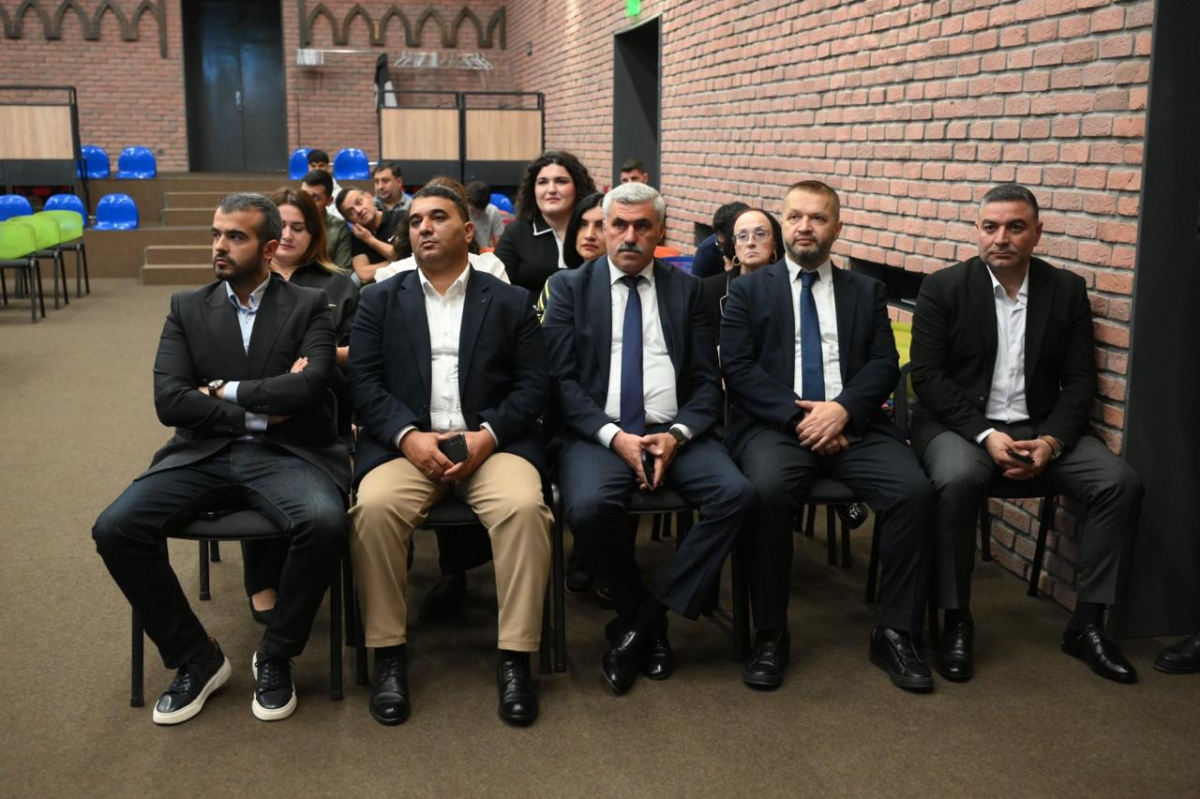 Universitet və əmək bazarı əməkdaşlığı: Məşqçilərə sertifikatlar təqdim olundu