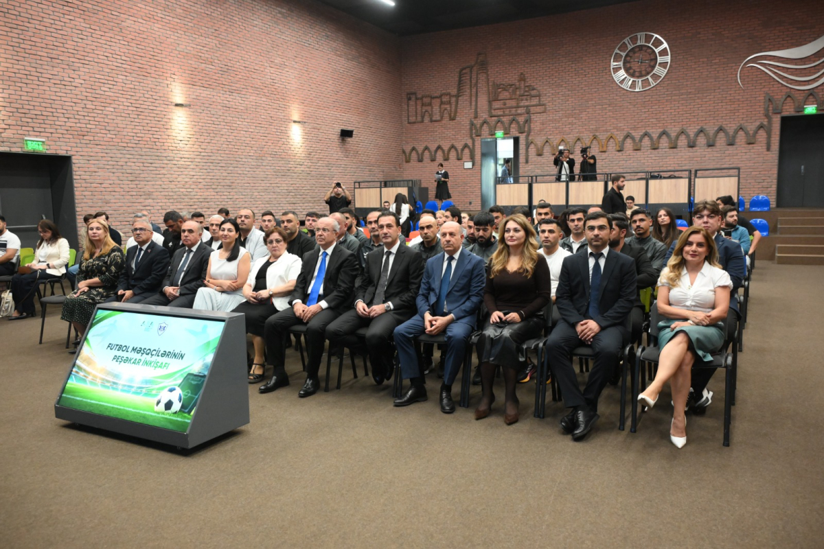 Universitet və əmək bazarı əməkdaşlığı: Məşqçilərə sertifikatlar təqdim olundu