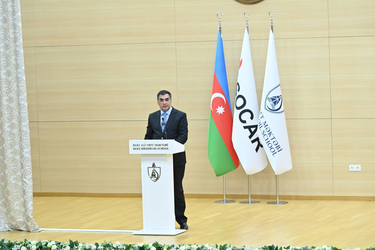 Elm və təhsil naziri SABAH proqramının tələbələri ilə görüşüb