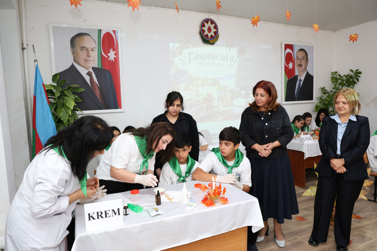 Məktəblilər üçün ekoloji mövzuda master-klas keçirilib