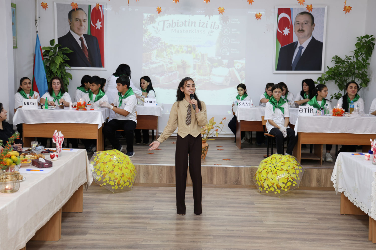 Məktəblilər üçün ekoloji mövzuda master-klas keçirilib