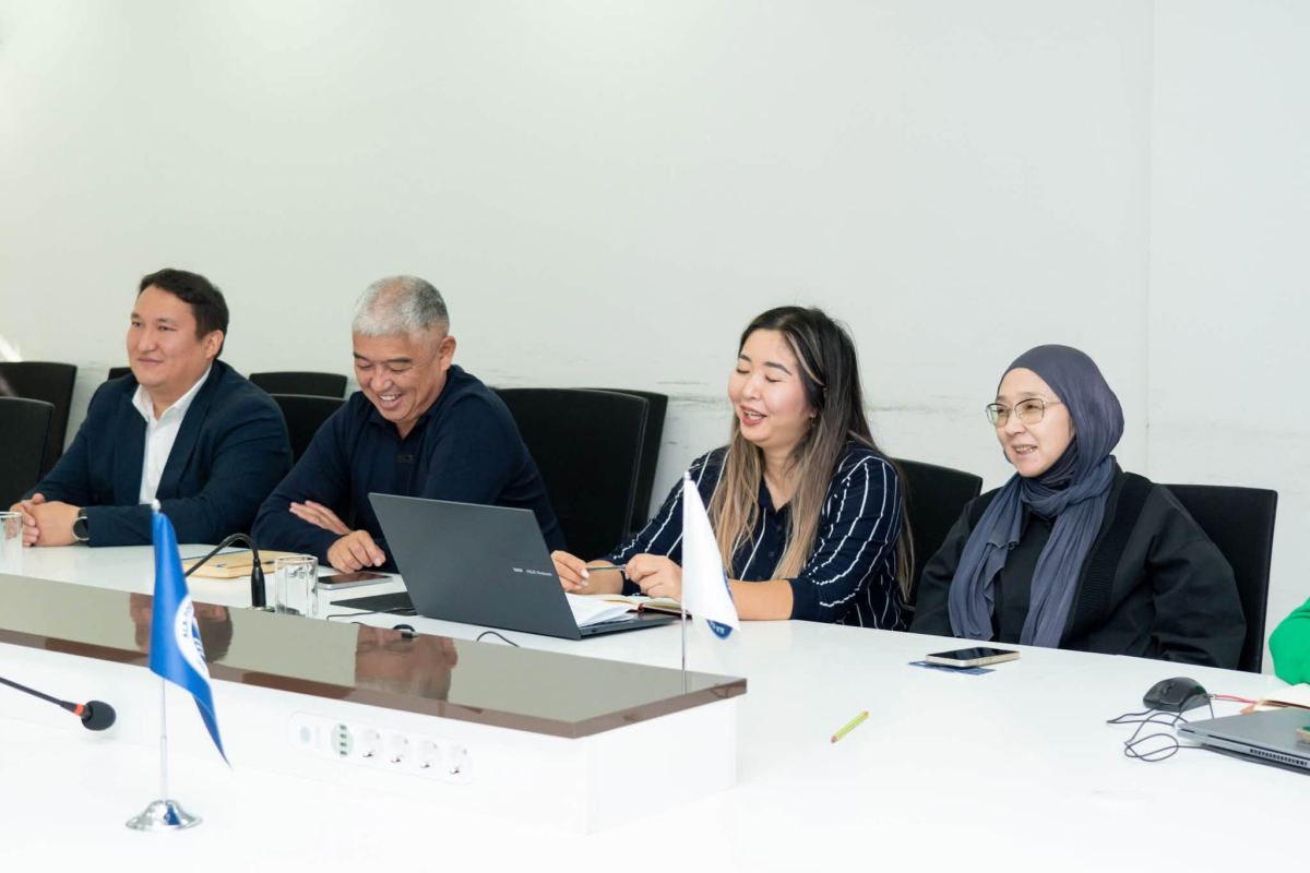 ADNSU nümayəndələri Ala-Too Universitetinin rəhbərliyi ilə görüşüblər