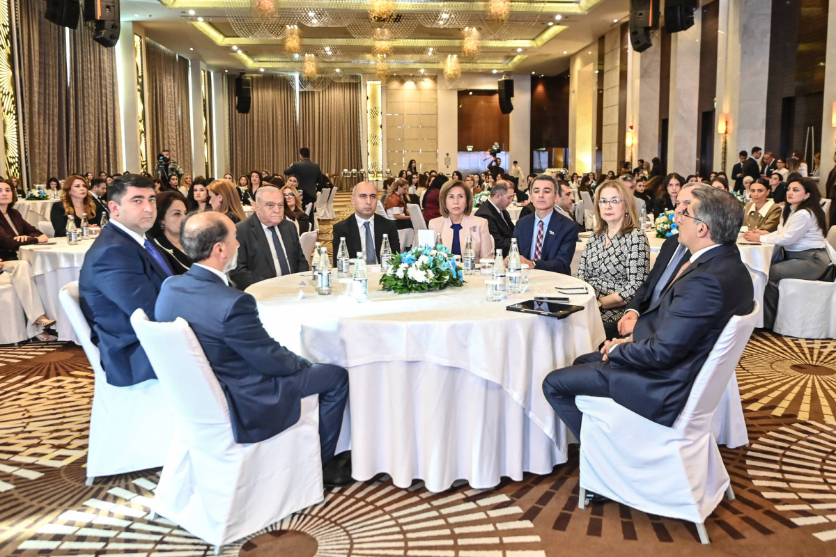 “Qızların Təhsilinə Dəstək” layihəsinin 5 illik yubileyinə həsr olunmuş tədbir keçirilib