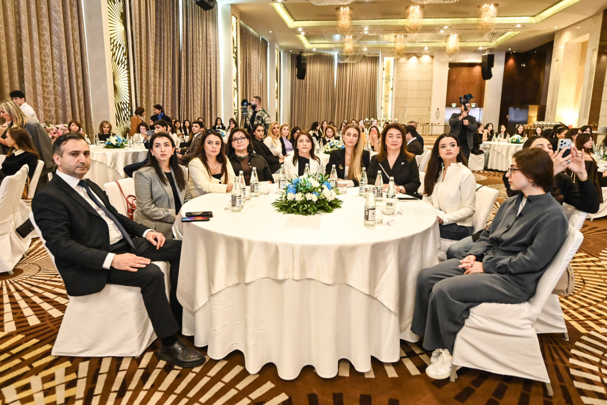 “Qızların Təhsilinə Dəstək” layihəsinin 5 illik yubileyinə həsr olunmuş tədbir keçirilib