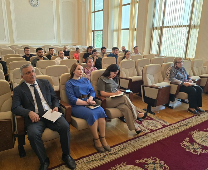 Doktorantlar elmi fəaliyyətlərində daha innovativ olmaladırlar