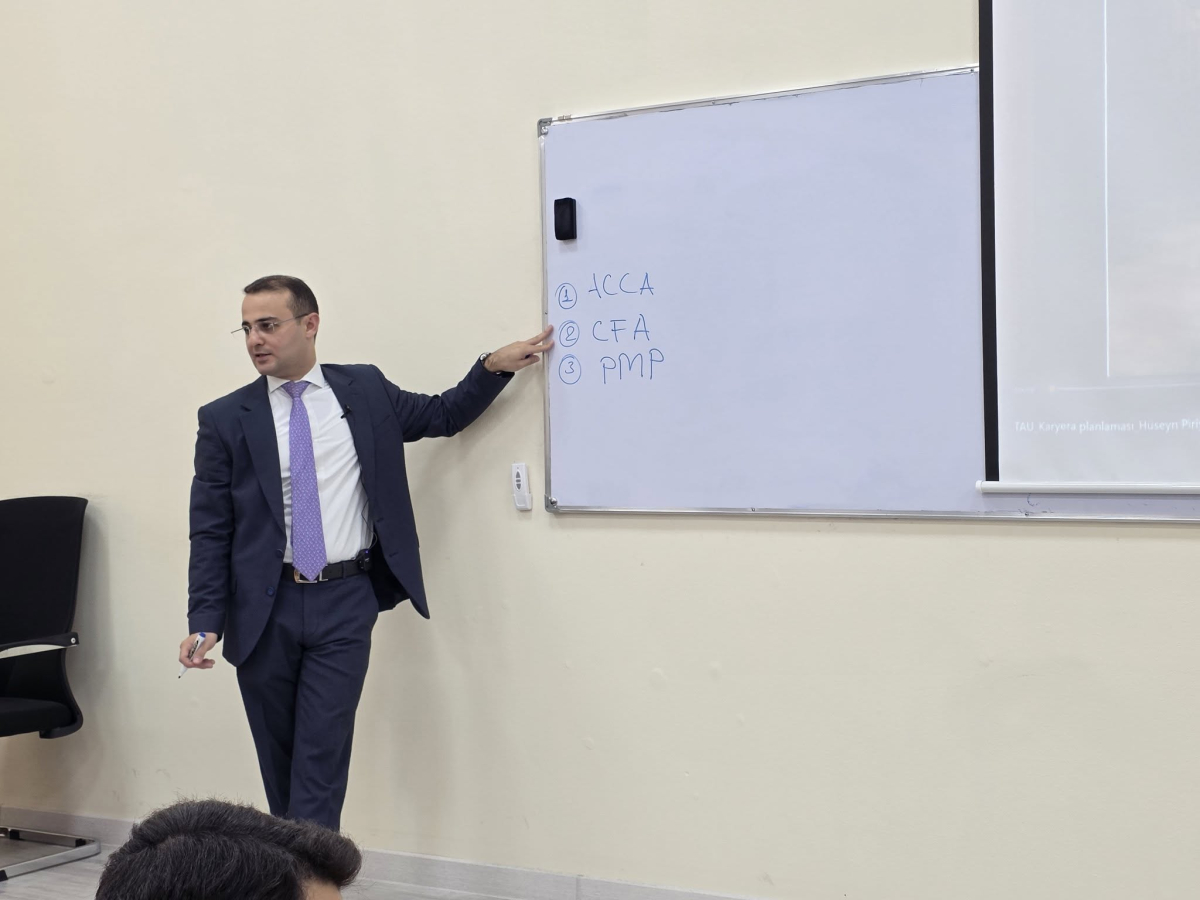 Oksford universitetinin məzunu, gənc mütəxəssis TAU tələbələrinə seminar keçib