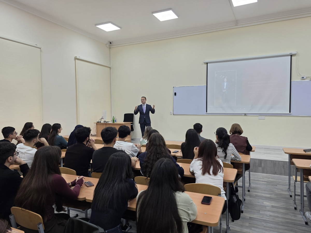 Oksford universitetinin məzunu, gənc mütəxəssis TAU tələbələrinə seminar keçib