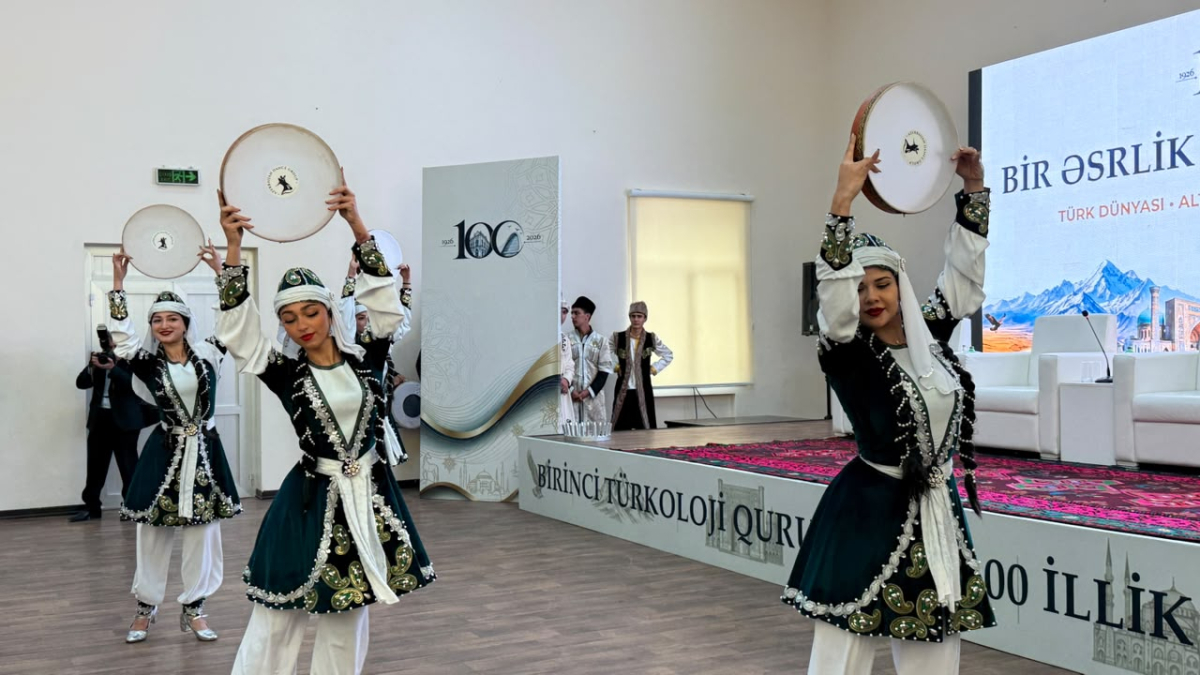 “Bir əsrlik yolun davamı: Türkologiyanın yeni istiqamətləri” adlı konfrans keçirilib