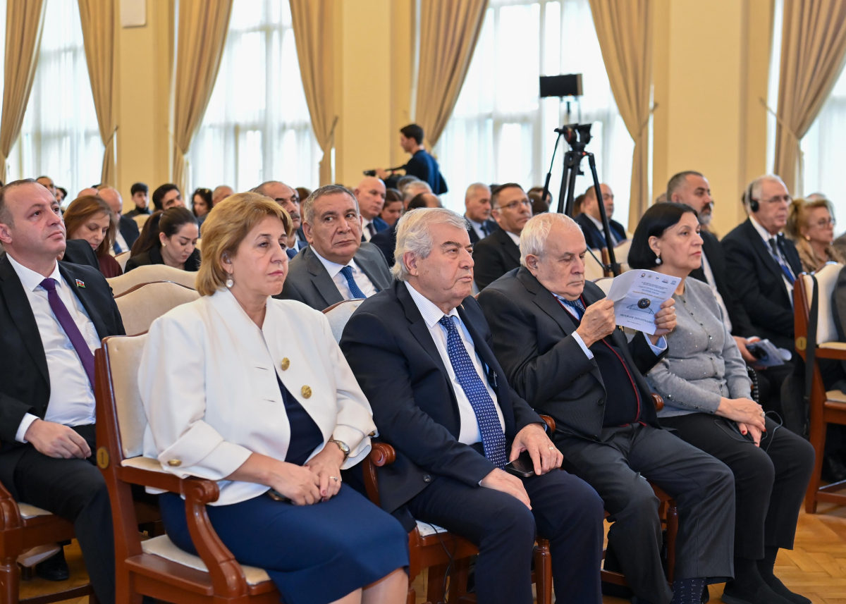 Bakıda Mədəniyyətlərarası Dialoq üzrə Akademik Forum keçirilir
