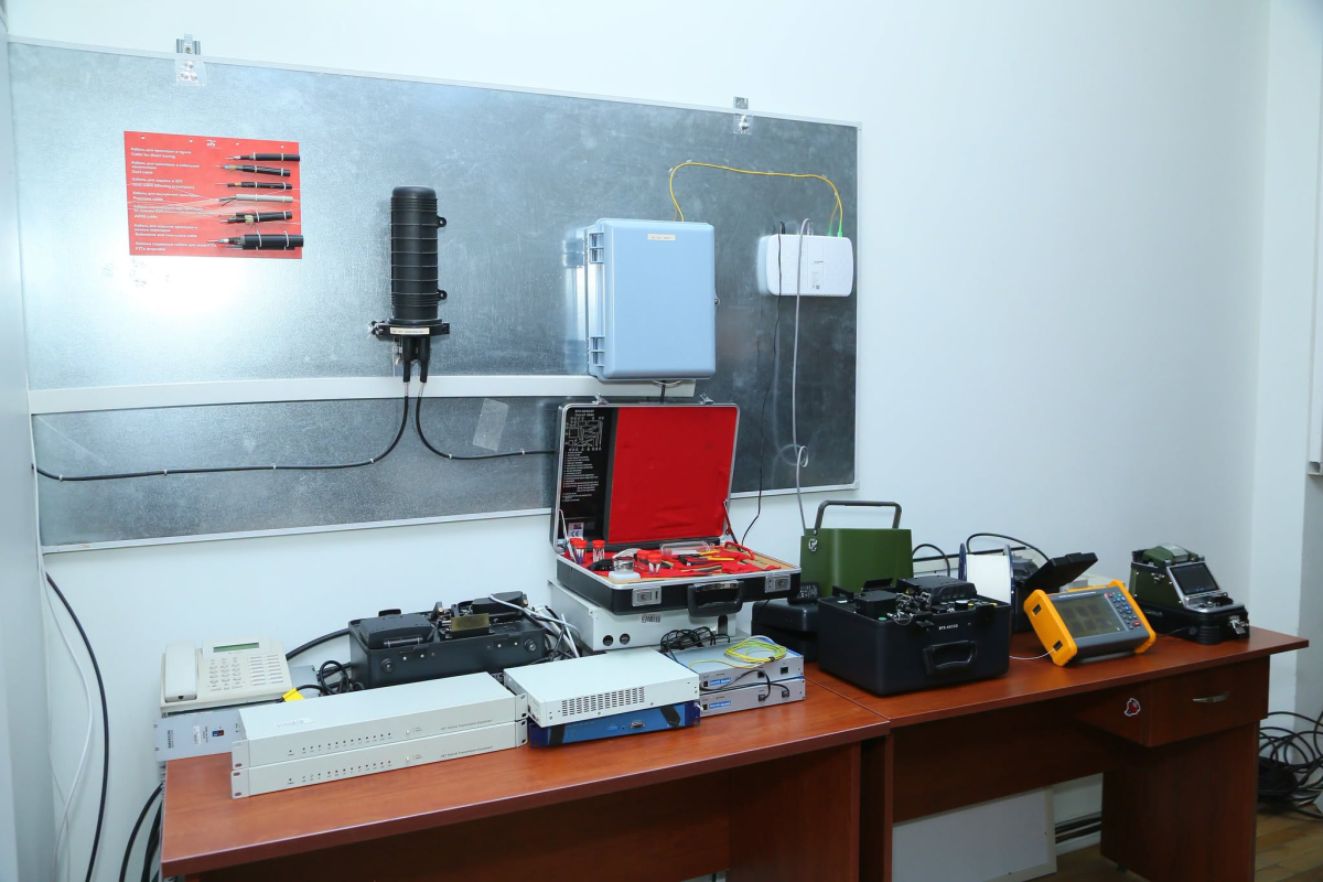 AzTU-da Xüsusi Rabitə Sistemləri Laboratoriyası istifadəyə verilib