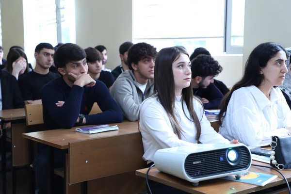 LDU-da korrupsiyaya qarşı maarifləndirici tədbir keçirilib