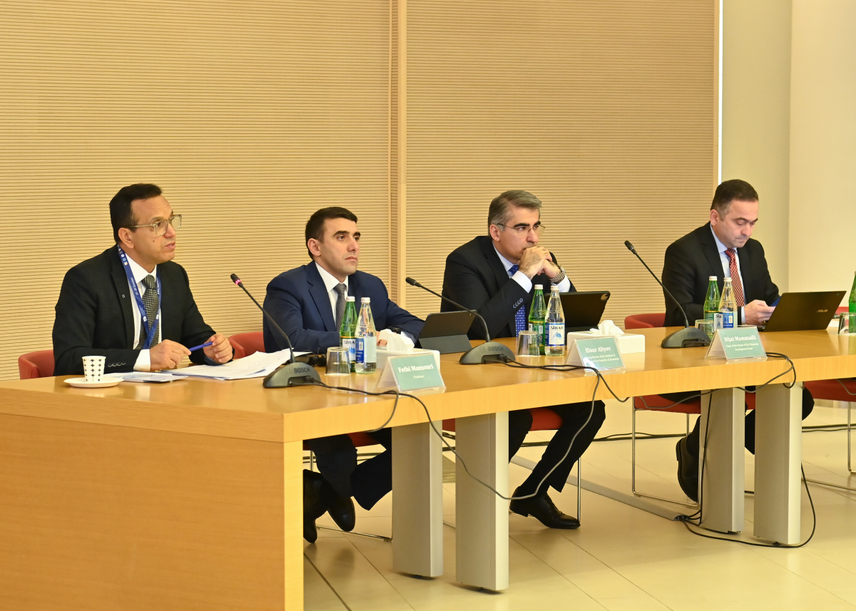 ADA-da mədəniyyətlərarası dialoq, təhsil və rəqəmsal transformasiya mövzusunda sessiya keçirilib