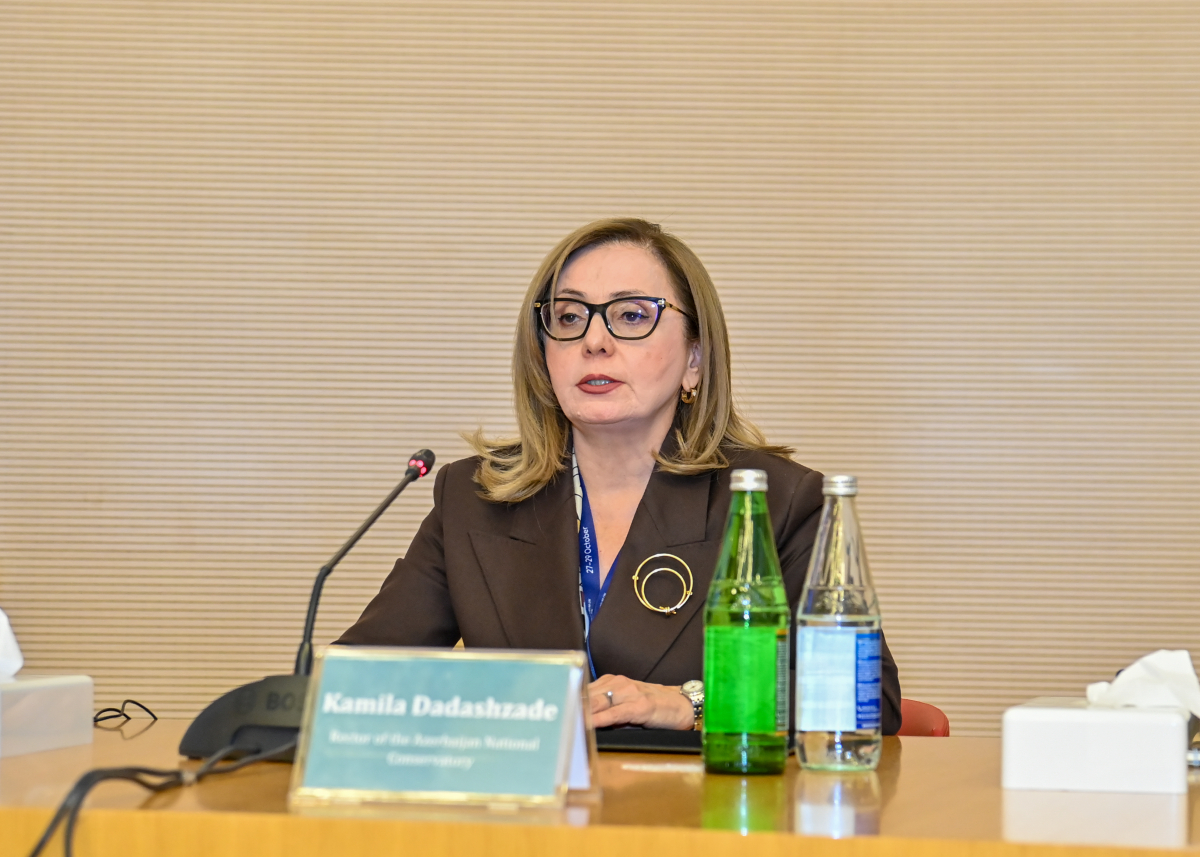 ADA-da mədəniyyətlərarası dialoq, təhsil və rəqəmsal transformasiya mövzusunda sessiya keçirilib