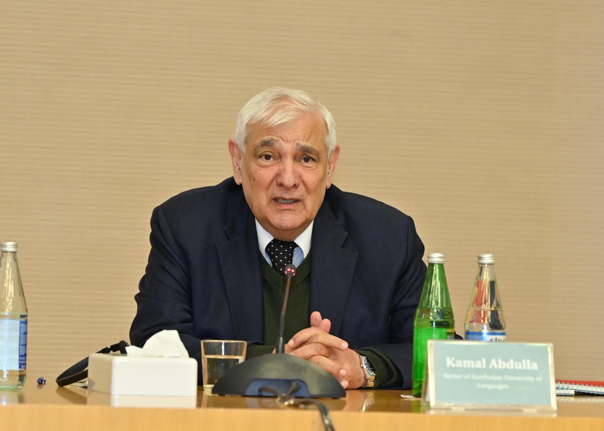 ADA-da mədəniyyətlərarası dialoq, təhsil və rəqəmsal transformasiya mövzusunda sessiya keçirilib