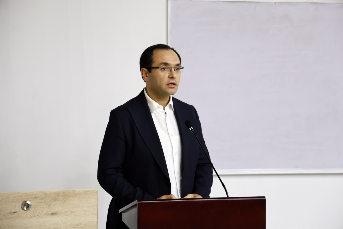 Kənd təsərrüfatı naziri ADNSU Biznes Məktəbində olub