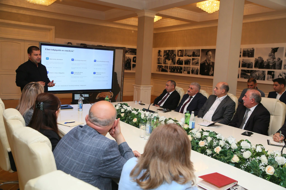 AzTU-da tədqiqat universitetinə transformasiyanın strateji prioritetləri müzakirə olunub