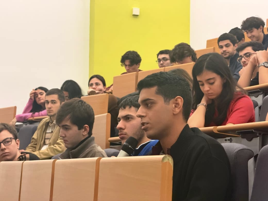 Edinburq Universitetində Dövlət Proqramı təqaüdçüləri ilə görüş keçirilib