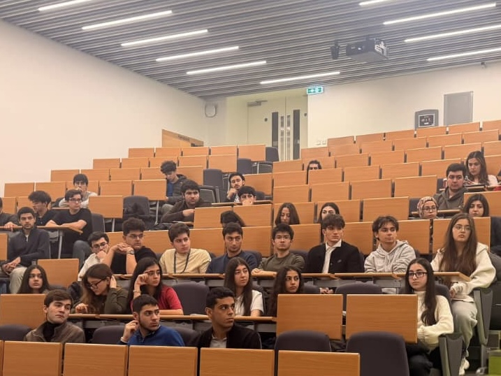 Edinburq Universitetində Dövlət Proqramı təqaüdçüləri ilə görüş keçirilib