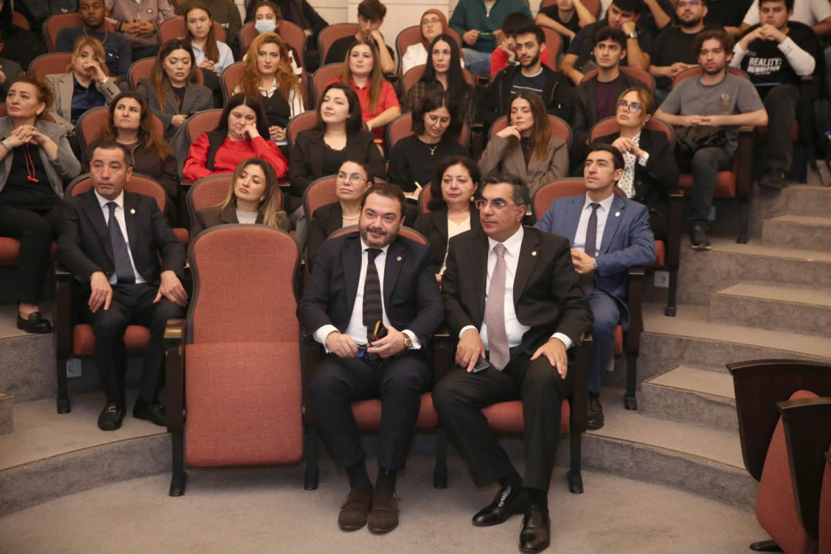 BANM-də İspaniya nümayəndə heyəti ilə görüş keçirilib